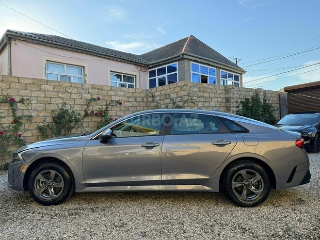 Kia K5-10