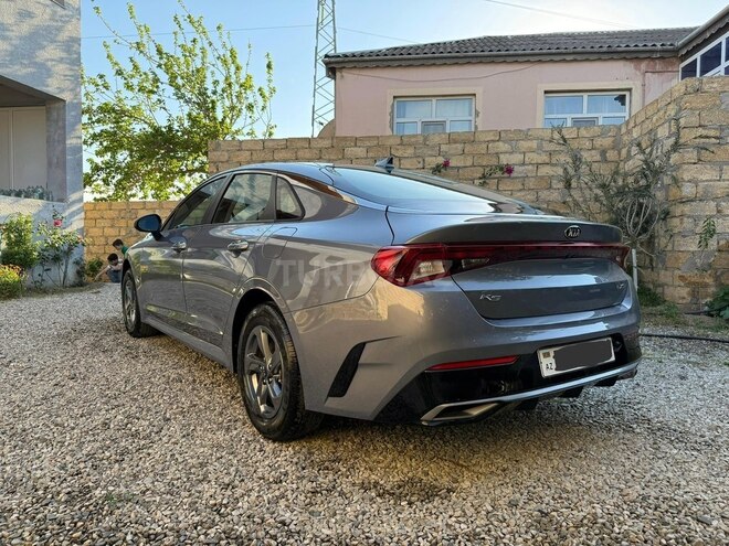 Kia K5-4