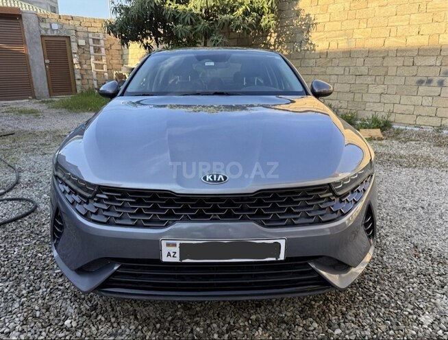Kia K5-1