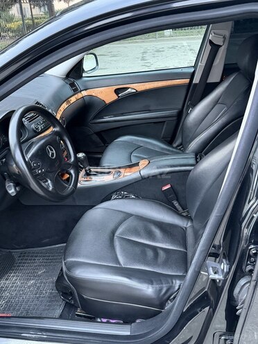 Mercedes E 220-9