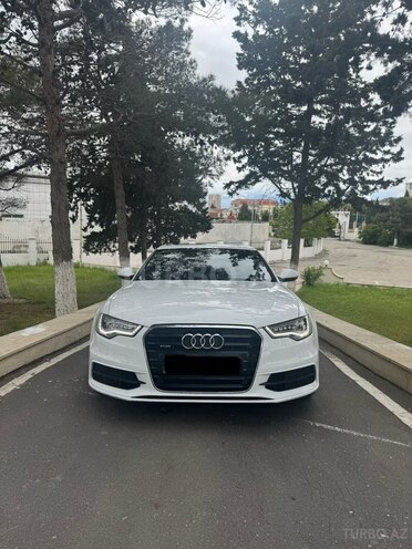 Audi A6-1