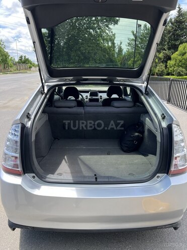 Toyota Prius-10