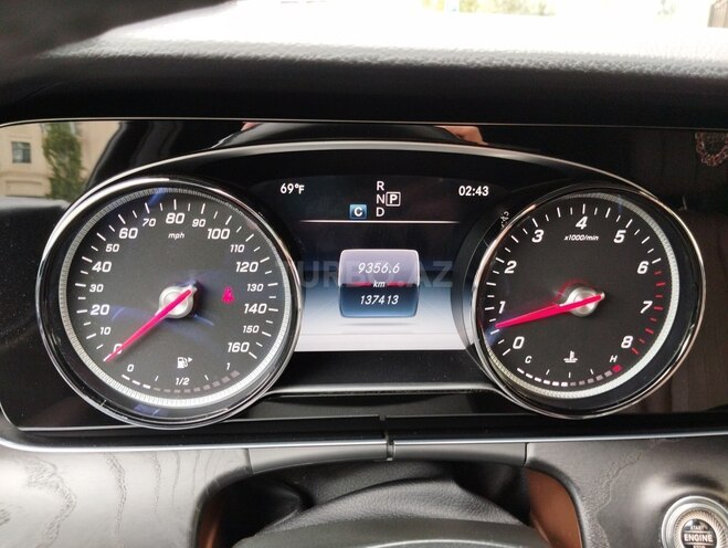 Mercedes E 300 4MATIC-17