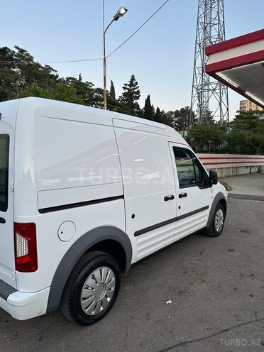 Ford Transit Connect-5
