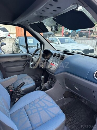 Ford Transit Connect-7