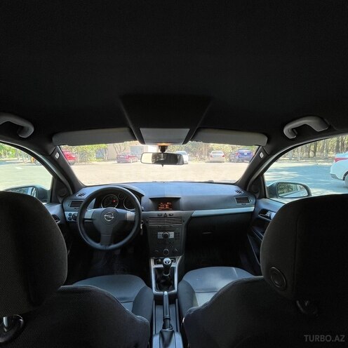 Opel Astra-12
