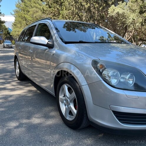 Opel Astra-11