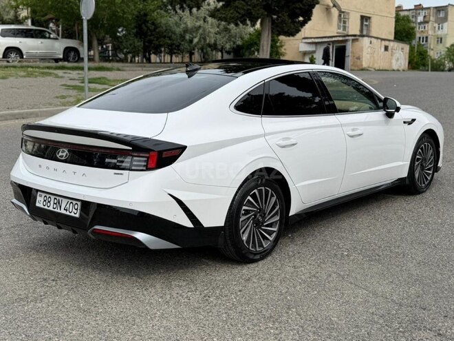 Hyundai Sonata-6