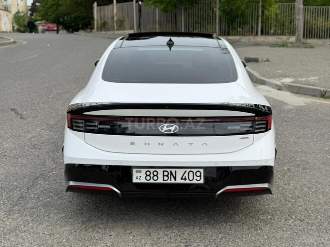 Hyundai Sonata-5