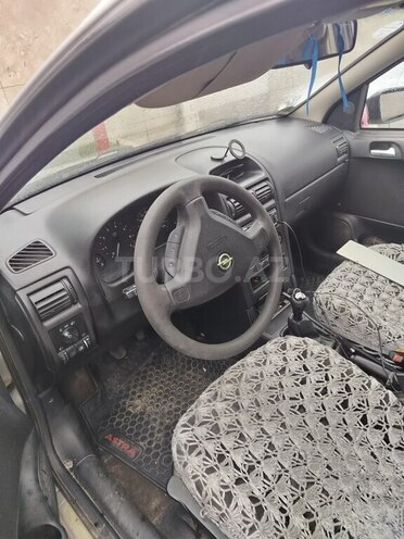 Opel Astra-6
