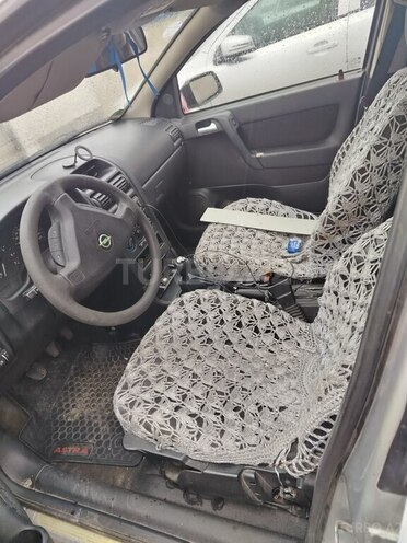 Opel Astra-7