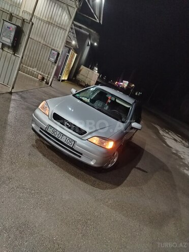 Opel Astra-11