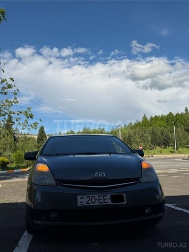 Toyota Prius-1