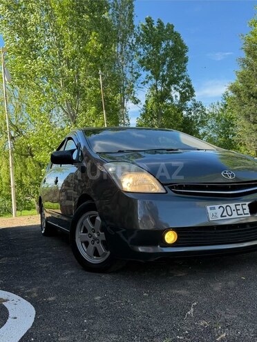 Toyota Prius-2