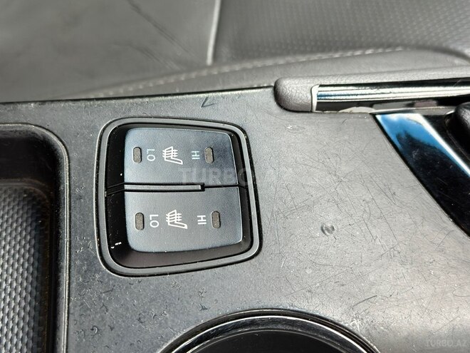 Hyundai Sonata-16