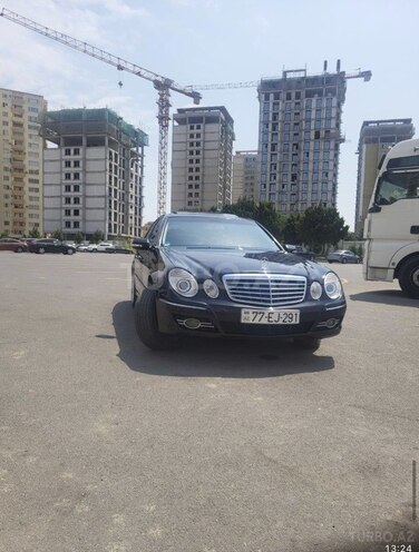 Mercedes E 220-2