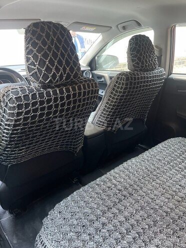 Toyota RAV4-7