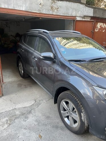Toyota RAV4-3