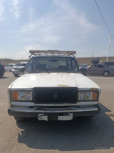 LADA (VAZ) 2107-1
