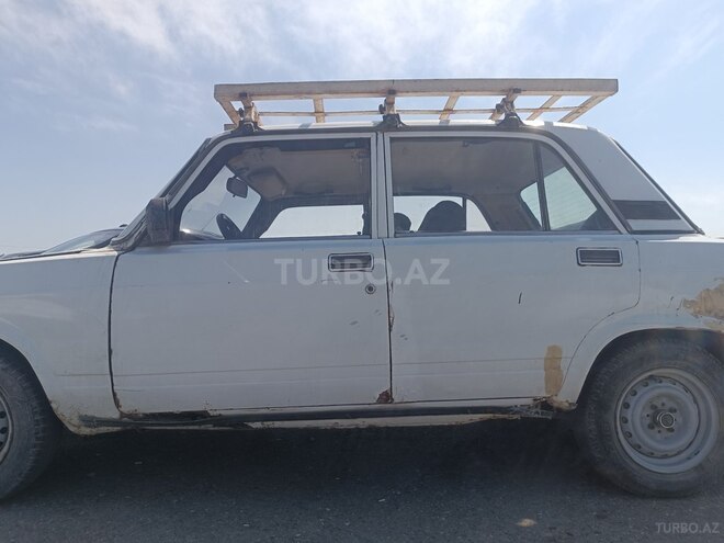 LADA (VAZ) 2107-4