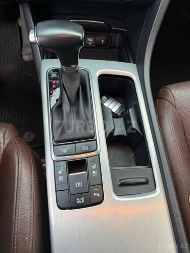 Kia K5-8
