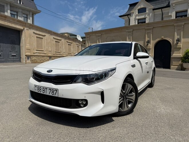 Kia K5-1