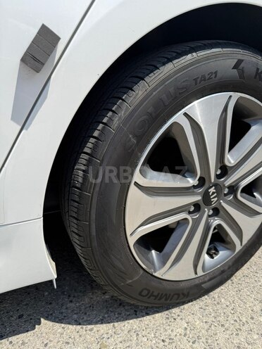Kia K5-20