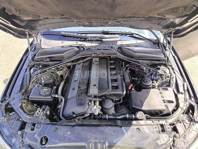 BMW 525-12