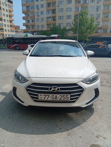 Hyundai Avante-1
