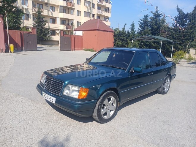 Mercedes 220 E-7
