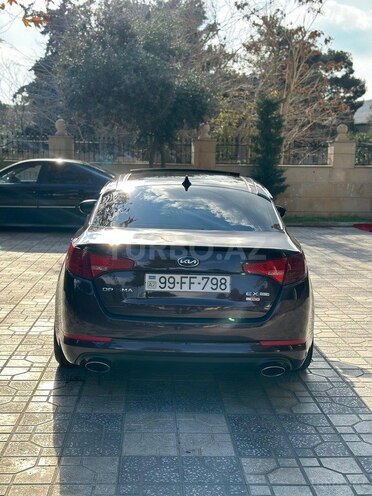 Kia Optima-2