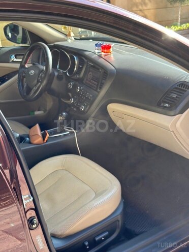 Kia Optima-4