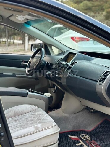 Toyota Prius-6