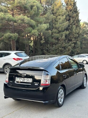 Toyota Prius-9