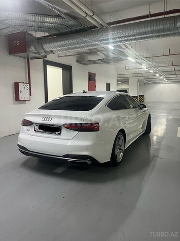 Audi A5-5