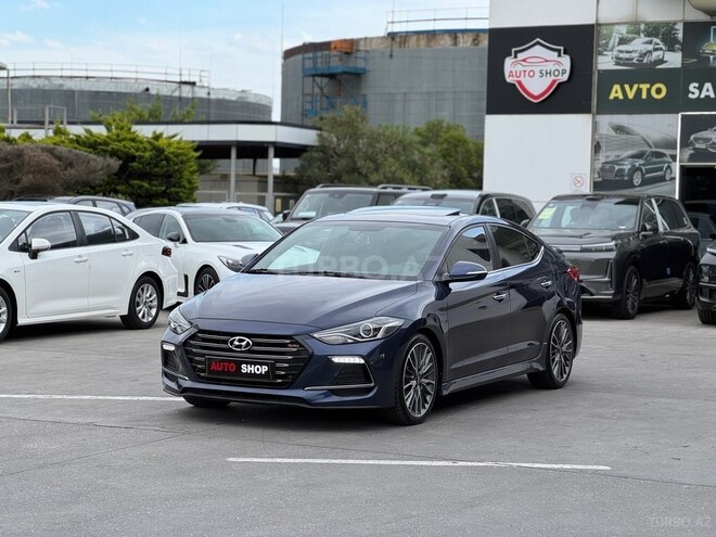Hyundai Elantra-14