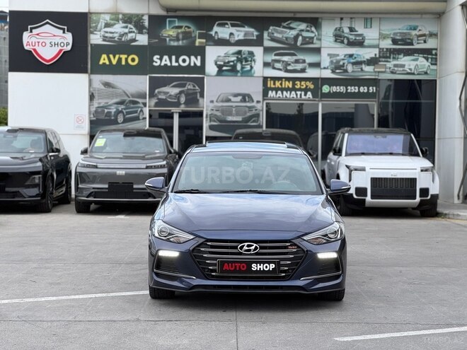 Hyundai Elantra-16