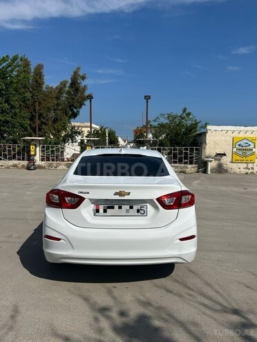 Chevrolet Cruze-10