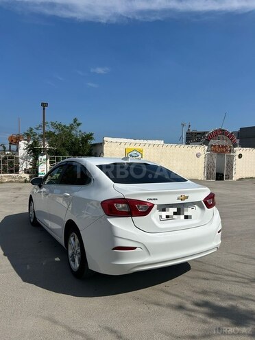 Chevrolet Cruze-11