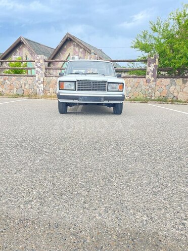 LADA (VAZ) 2107-1