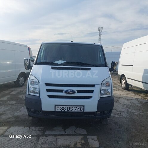 Ford Transit-1