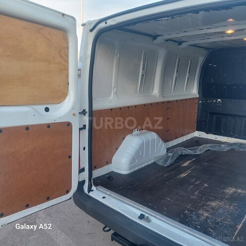 Ford Transit-15