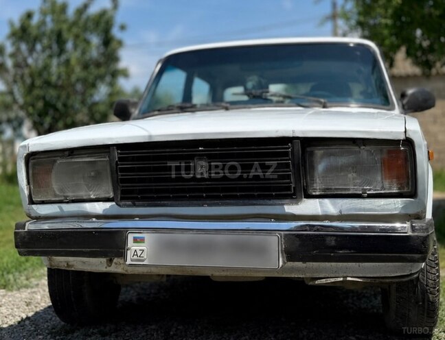 LADA (VAZ) 2107-1