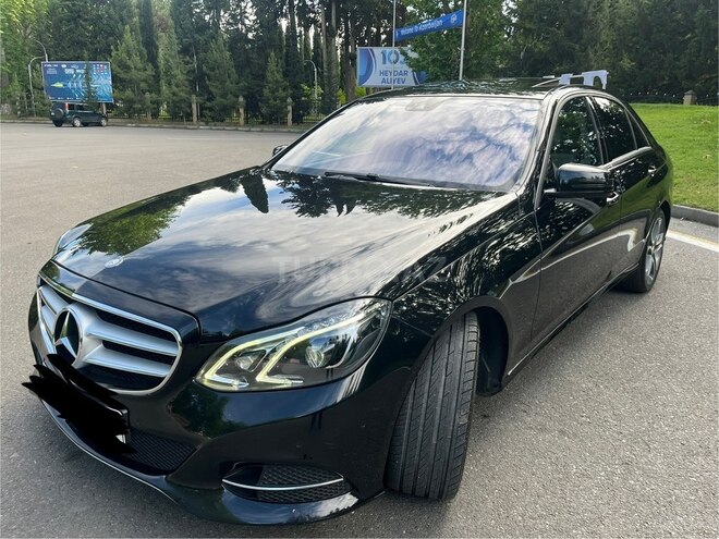 Mercedes E 220-17