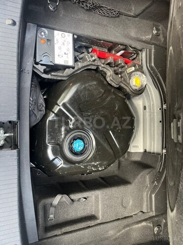 Mercedes E 220-13