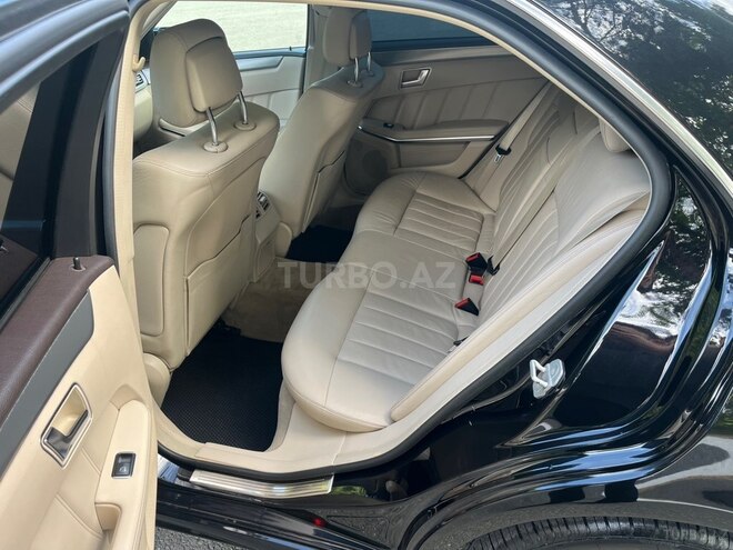 Mercedes E 220-7