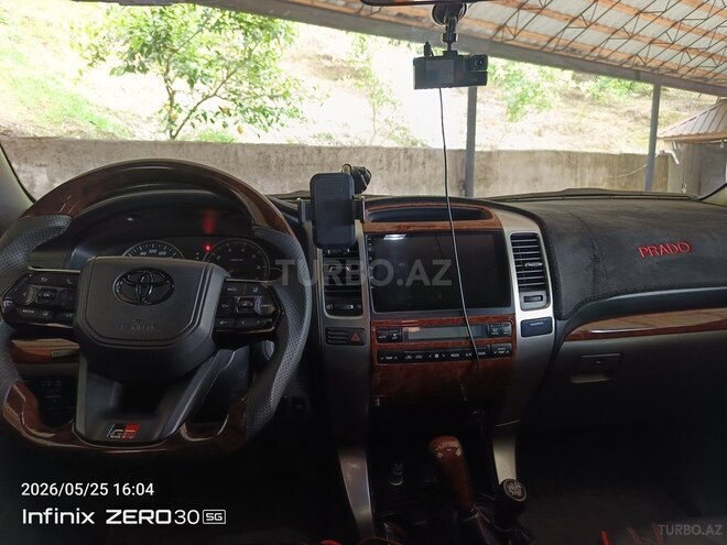 Toyota Land Cruiser Prado-4