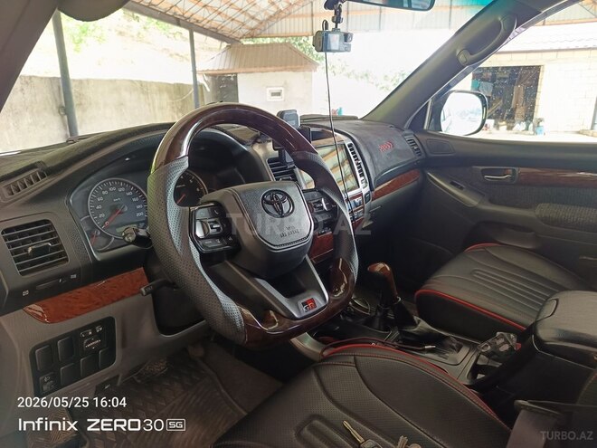 Toyota Land Cruiser Prado-9