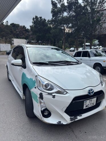 Toyota Aqua 2015, 238,000 km - 1.5 l - Bakı
