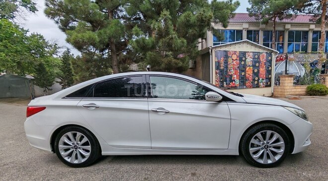Hyundai Sonata-3